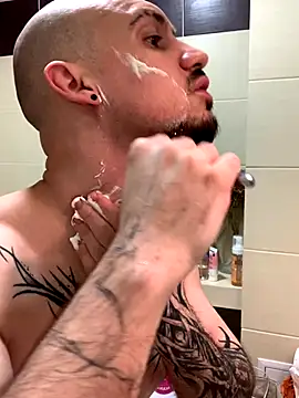 AssHunter4k online show from December 3, 8:36 am