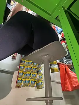 Miia Jazmin online show from January 8, 9:10 pm