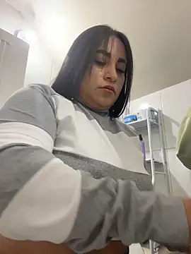 Miia Jazmin online show from November 4, 4:11 pm