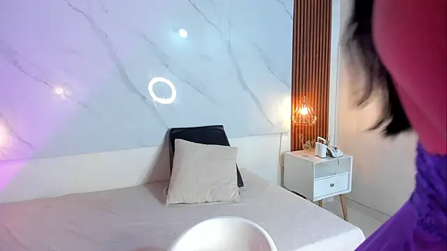 isabella zc online show from September 30, 8:15 pm