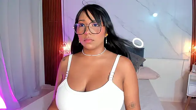 isabella zc online show from November 10, 8:14 pm