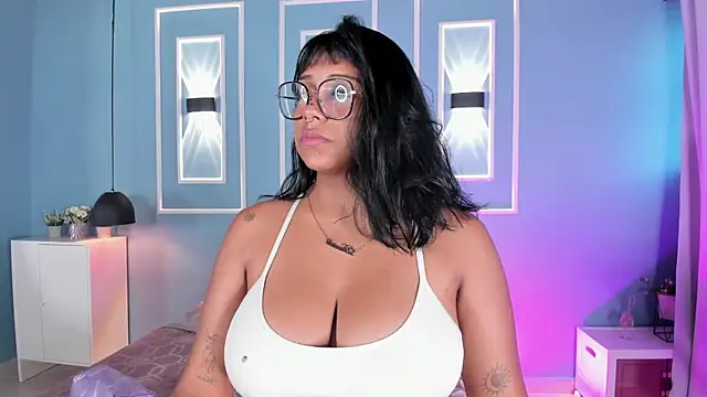isabella zc online show from August 3, 11:49 am