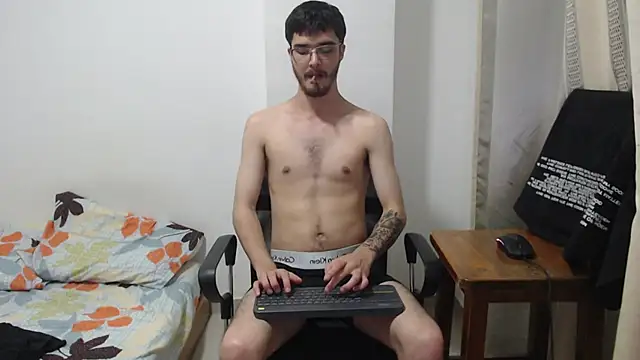 Aleex Miller online show from November 6, 3:32 am