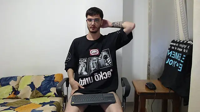 Aleex Miller online show from October 17, 4:38 am