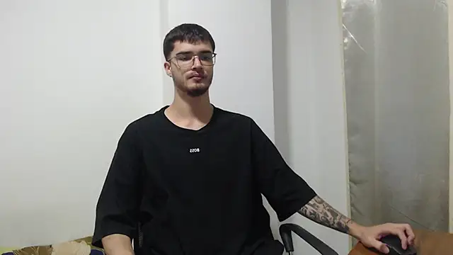 Aleex Miller online show from October 9, 2:12 am