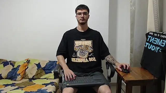 Aleex Miller online show from October 12, 1:51 am