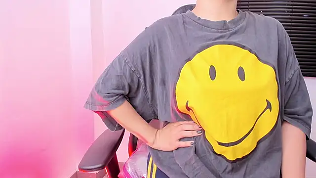 Snapshot of ah_mara_ chatting on November 19, 11:32 am ah mara online show from November 19, 11:32 am