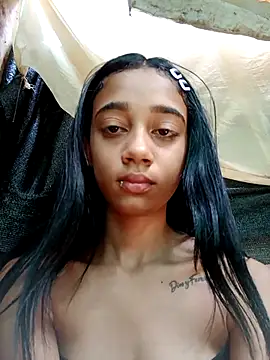 Zoe Sweett18 online show from March 3, 12:50 pm