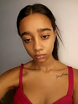 Zoe Sweett18 online show from April 17, 6:33 pm