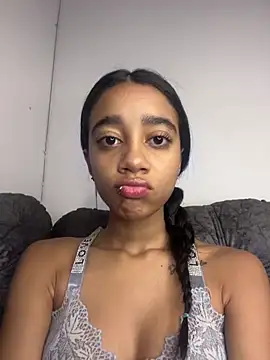 Zoe Sweett18 online show from February 25, 12:38 pm