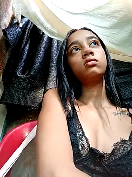 Zoe Sweett18 online show from March 21, 12:50 pm