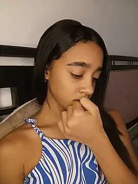Zoe Sweett18 online show from July 23, 6:37 pm