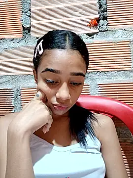 Zoe Sweett18 online show from September 18, 12:30 pm