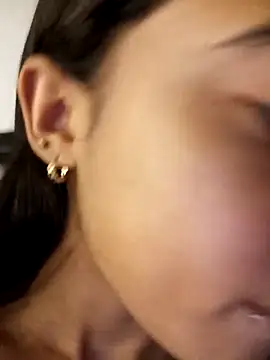 Zoe Sweett18 online show from April 14, 12:32 pm