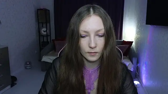 Snapshot of Sweeet_Lilit chatting on October 25, 9:15 pm Sweeet Lilit online show from October 25, 9:15 pm