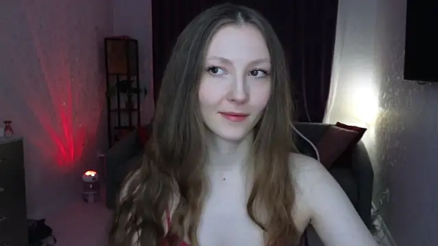 Snapshot of Sweeet_Lilit chatting on December 17, 9:09 pm Sweeet Lilit online show from December 17, 9:09 pm