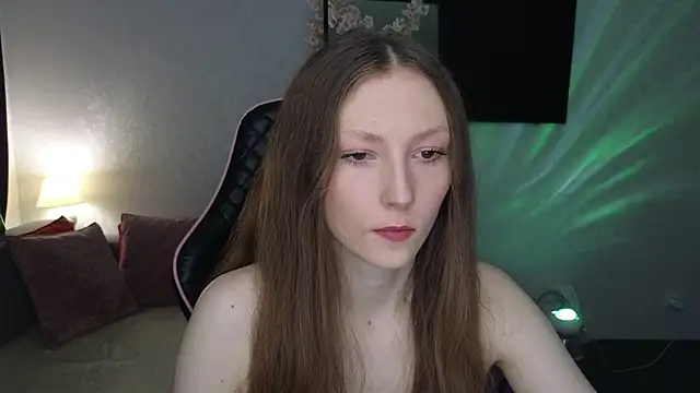 Snapshot of Sweeet_Lilit chatting on October 8, 9:59 pm Sweeet Lilit online show from October 8, 9:59 pm