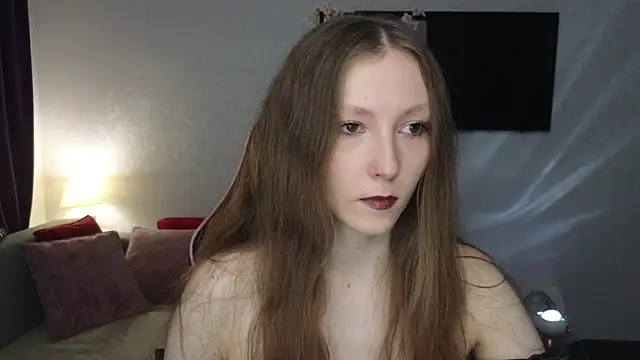 Snapshot of Sweeet_Lilit chatting on October 10, 10:21 pm Sweeet Lilit online show from October 10, 10:21 pm