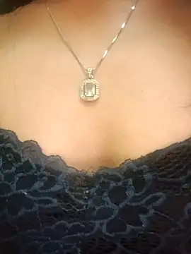 Snapshot of Miss_Cuteness chatting on February 24, 8:38 am Miss Cuteness online show from February 24, 8:38 am