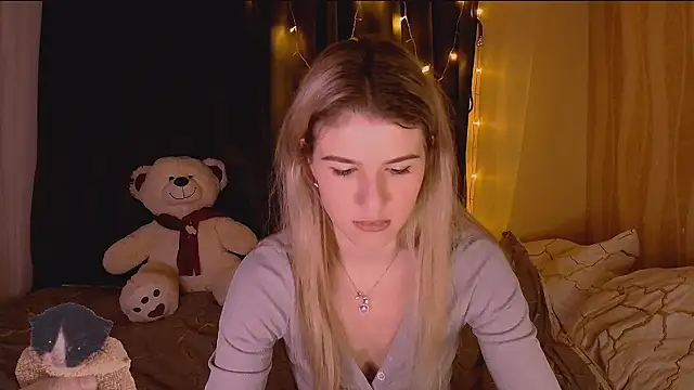 Melissa smith  online show from December 16, 3:27 pm