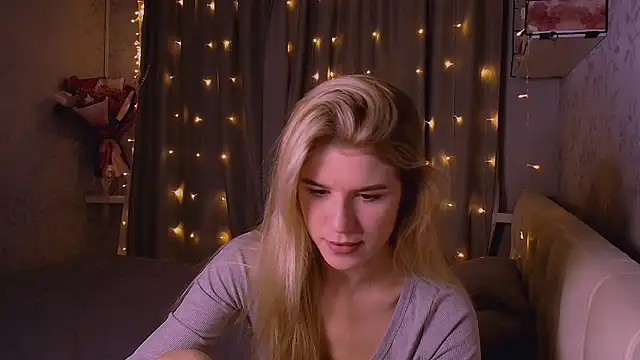 Melissa smith  online show from October 9, 9:04 pm