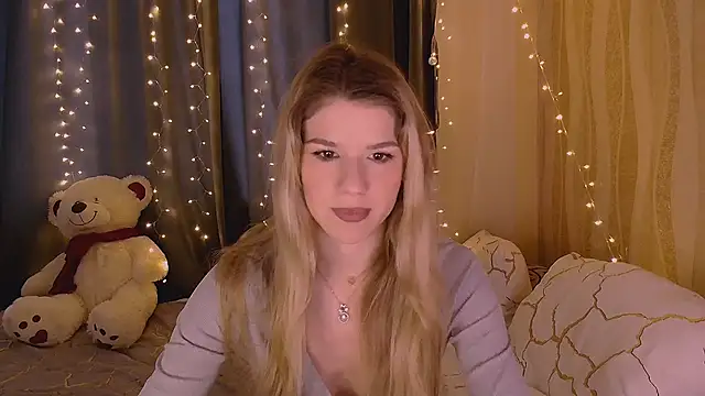 Melissa smith  online show from February 11, 1:33 pm