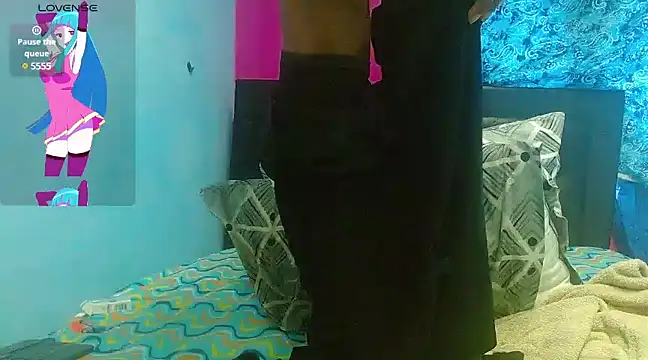 Snapshot of Biancalopez-02 chatting on February 27, 2:43 pm Biancalopez-02 online show from February 27, 2:43 pm