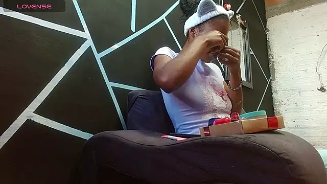 Snapshot of Biancalopez-02 chatting on September 9, 4:16 pm Biancalopez-02 online show from September 9, 4:16 pm