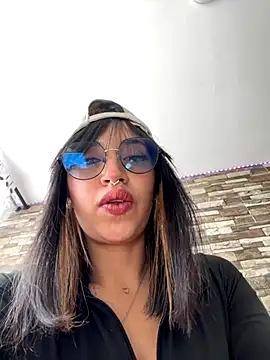 MiaFlamesxxx online show from November 27, 2:50 pm