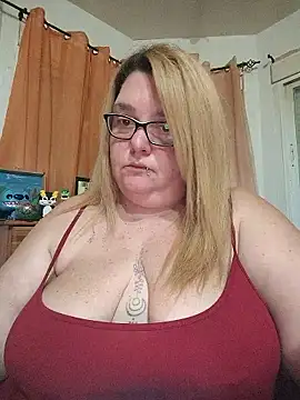 diosacurvy1984 online show from January 16, 8:07 am