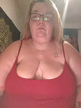 diosacurvy1984 online show from November 15, 6:12 pm