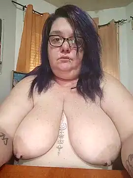 diosacurvy1984 online show from March 12, 10:30 am