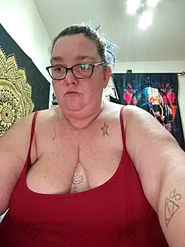 diosacurvy1984 online show from March 26, 6:50 pm