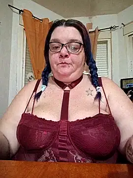 diosacurvy1984 online show from March 27, 8:11 am