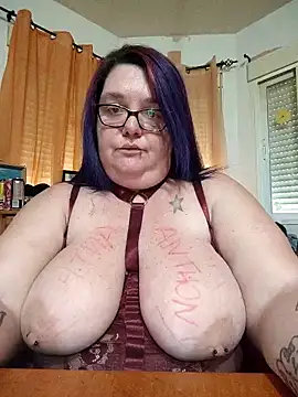 diosacurvy1984 online show from March 4, 11:18 am