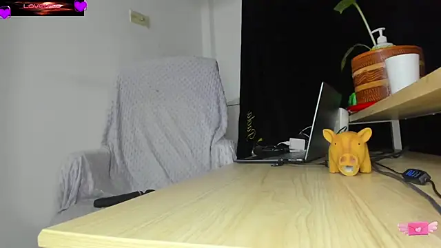 VioletParkker online show from March 1, 2:11 am