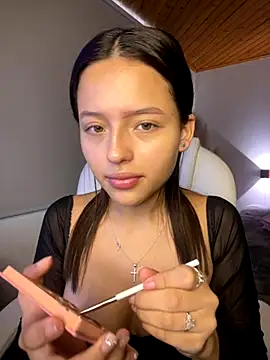 Sofia18 pinkk online show from November 24, 8:31 pm