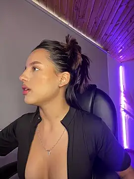 Sofia18 pinkk online show from March 13, 7:52 pm