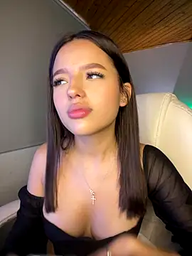 Sofia18 pinkk online show from November 13, 8:46 pm