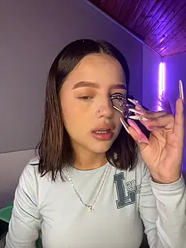 Sofia18 pinkk online show from March 24, 10:43 pm