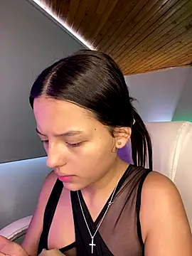 Sofia18 pinkk online show from December 3, 6:29 pm