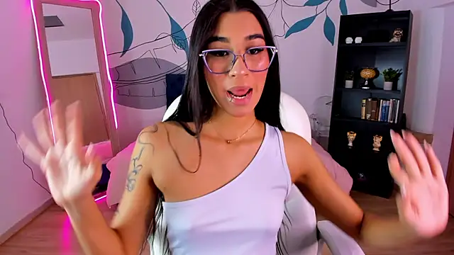 Dana Paula online show from December 4, 11:20 am