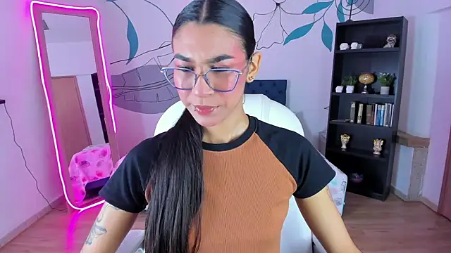 Dana Paula online show from January 12, 11:50 am