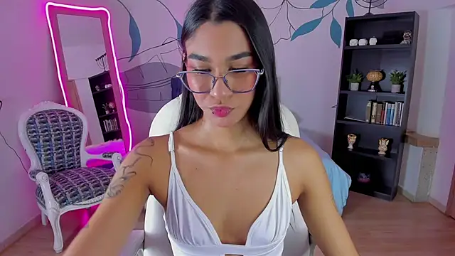 Dana Paula online show from February 5, 11:50 am