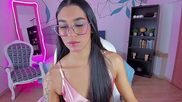 Dana Paula online show from February 7, 11:40 am