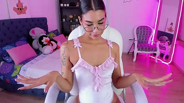 Snapshot of Dana_Paula chatting on June 15, 11:54 am Dana Paula online show from June 15, 11:54 am