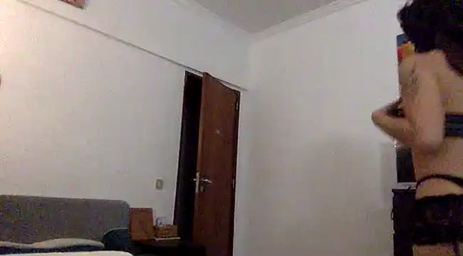 Snapshot of Mia___Love chatting on March 14, 7:34 pm Mia Love online show from March 14, 7:34 pm