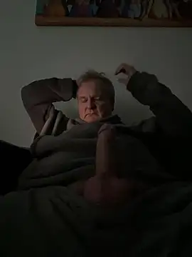 Snapshot of Paolo7619 chatting on March 21, 6:25 am Paolo7619 online show from March 21, 6:25 am