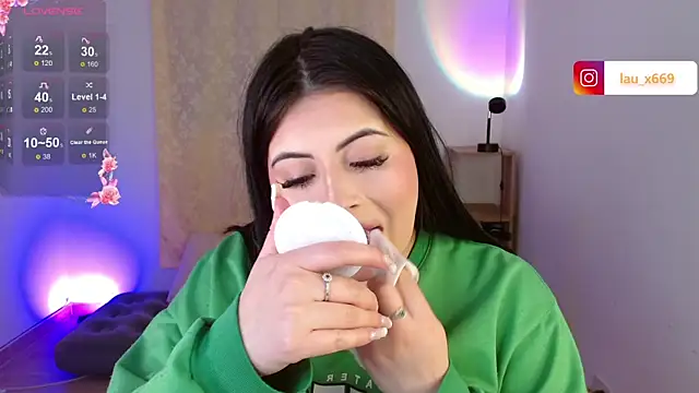 isabella1616 online show from December 2, 2:34 am