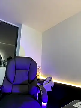 Michell sr online show from October 11, 1:17 am